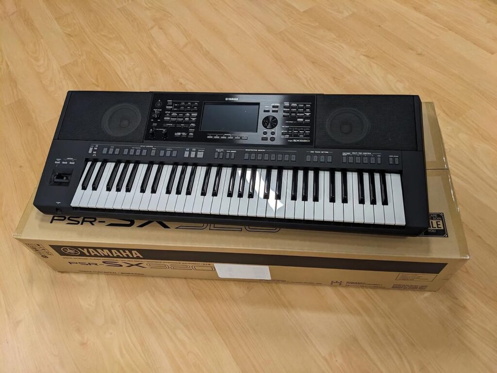 Korg Pa5X, Korg Pa4X, Korg Pa4X MG2, Korg NAUTILUS , Korg Pa1000 MG, Korg PA-1000, Yamaha Genos2 76-teclas, Yamaha PSR-SX920 , Yamaha MODX8+ , Yamaha Tyros5, Yamaha PSR-SX900, Yamaha MONTAGE M8X, Ketron EVENT